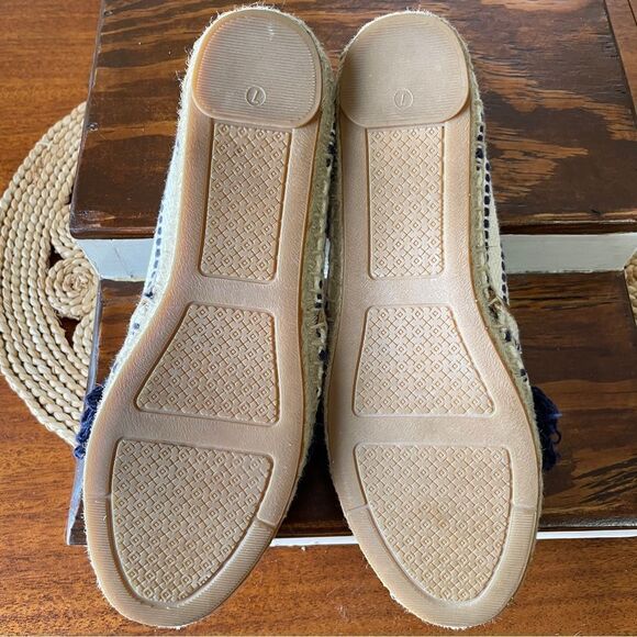Tory Burch Shaw Fringe Espadrilles Navy and Cream Size 7 - Picture 9 of 11